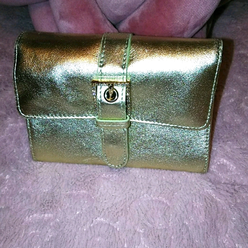 Express Metallic Gold 💛 Leather Wallet